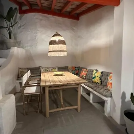 Holiday home Lemon House
